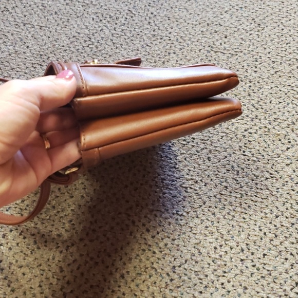 Brown with gold hardware small crossbody purse - Picture 7 of 8